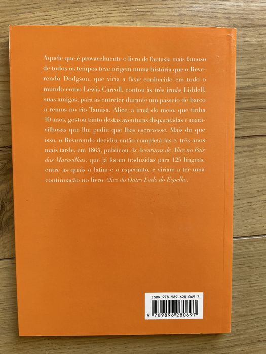 Livro Alice no País das Maravilhas
