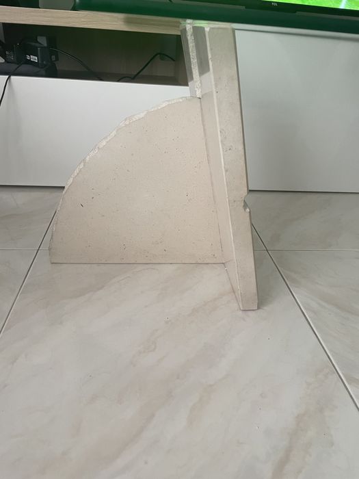 Mesa de centro em mármore