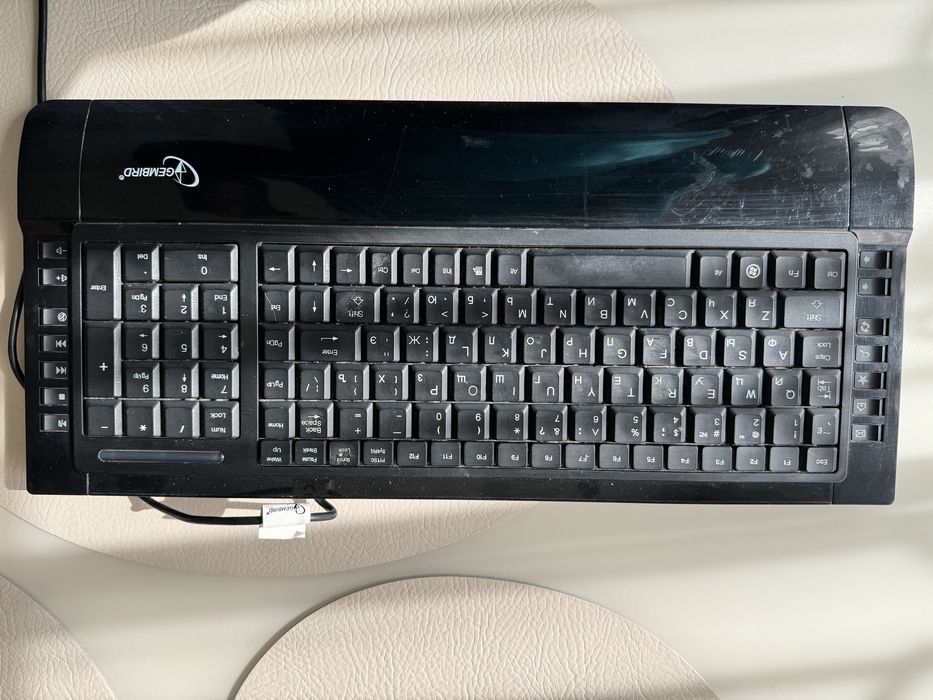 Продам клавіатуру