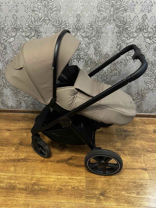 Продам коляску Carrello Ultimo 2 в 1