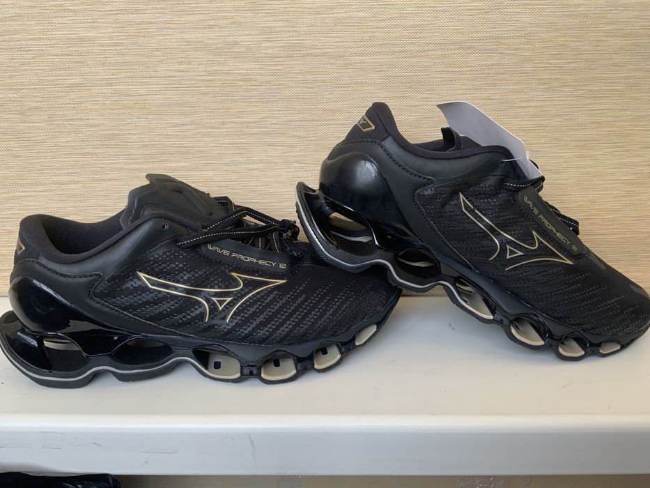Оригінальні бігові кросівки Mizuno Wave Prophecy 12