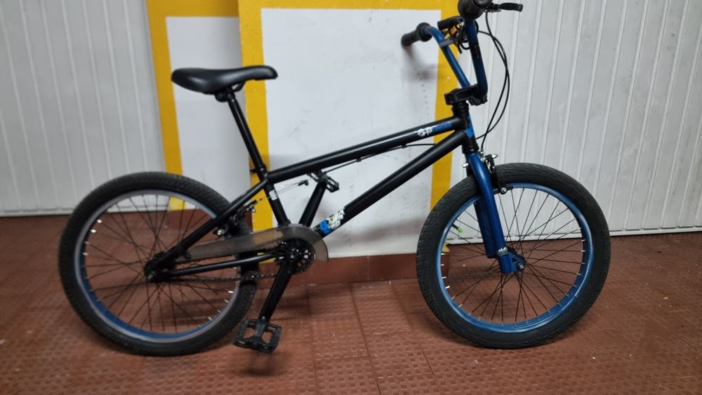 BMX Stolen Casino aceito troca por BTT tama S