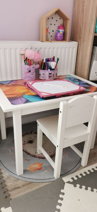 IKEA SUNDVIK Zestaw stolik z krzesełkiem biały