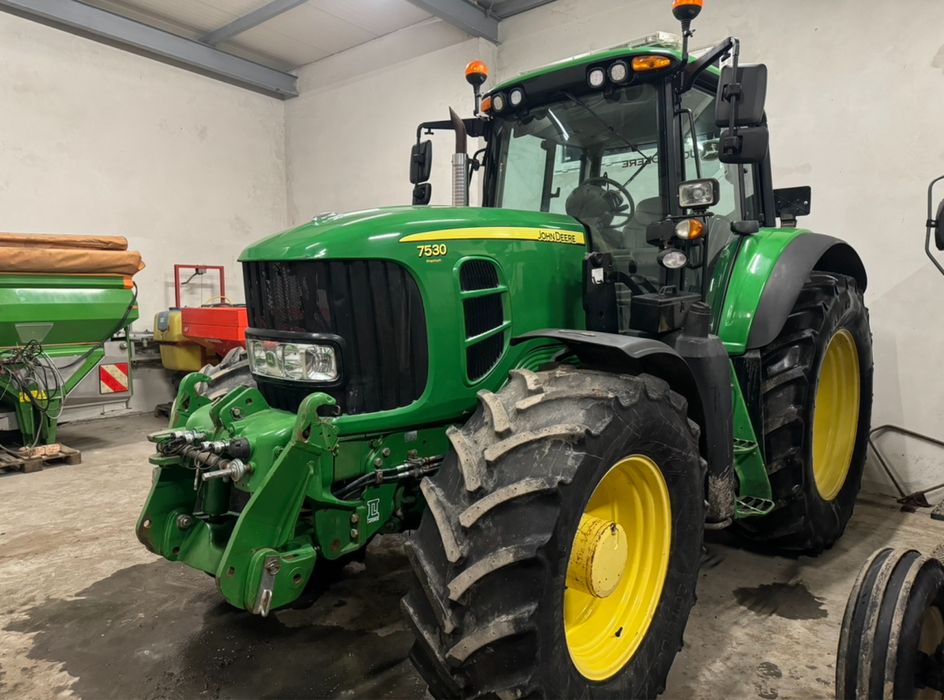 John Deere 7530 premium