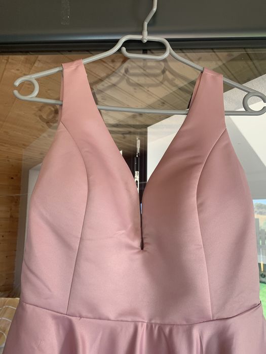 Vestido Cerimónia . Marca Charms