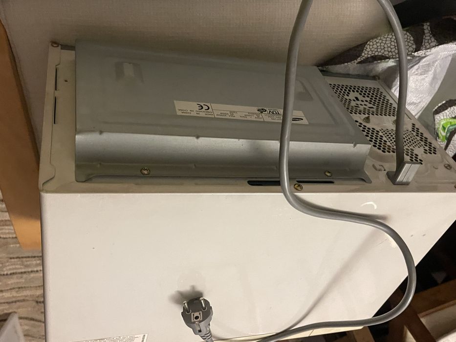 Microondas Samsung 750w com grill e descongelação