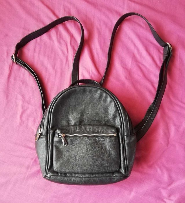 Mały czarny plecak plecaczek H&M na zamek imitacja skóry