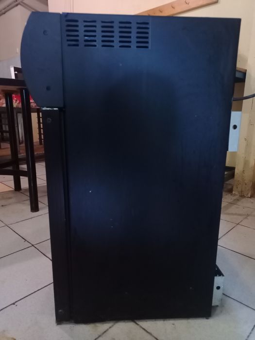 Барный холодильник ветрина со стеклянной дверью б/у