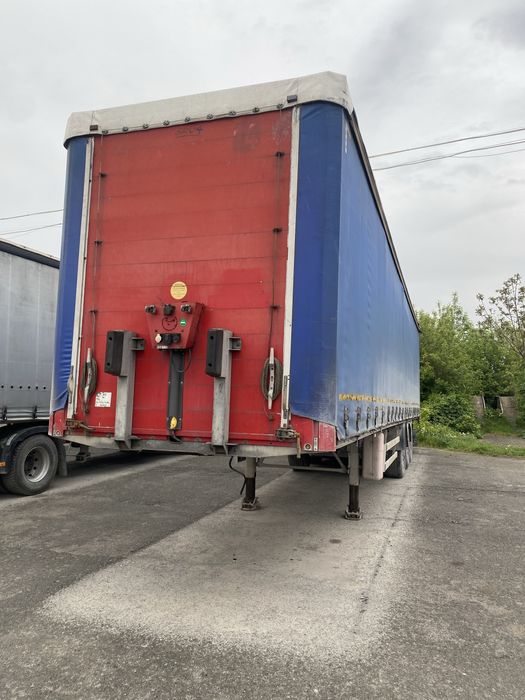 Напівпричіп вробочому стані