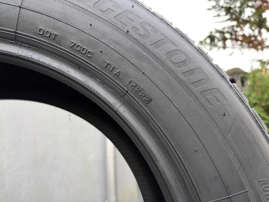 4szt zimowe 235/60R18 Bridgestone 7,8mm 2022r Poleasingowe Z9001 gwar