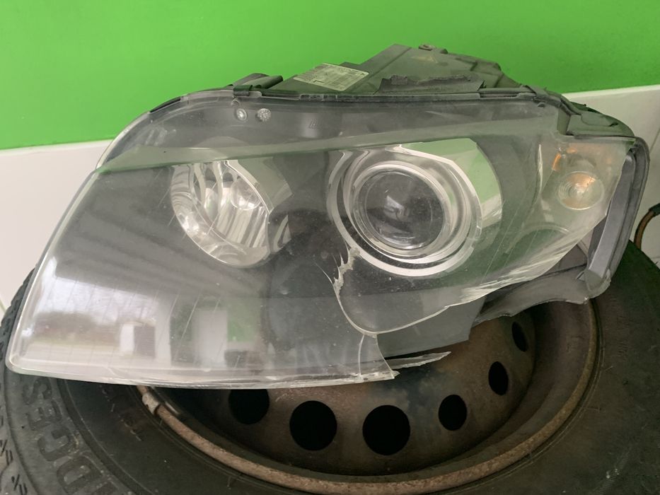 Фара ліва Ауді а3, 2006