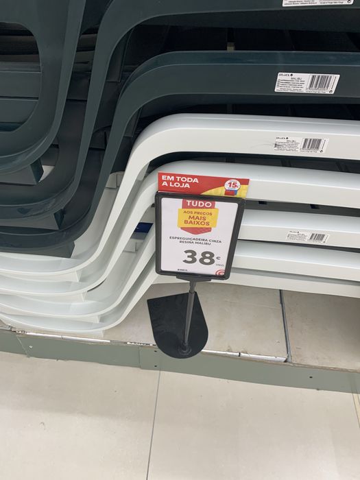 Espreguiçadeira resina e colchão