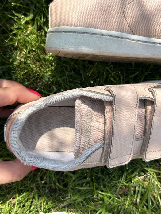 Lacoste adidasy rzep roz.28