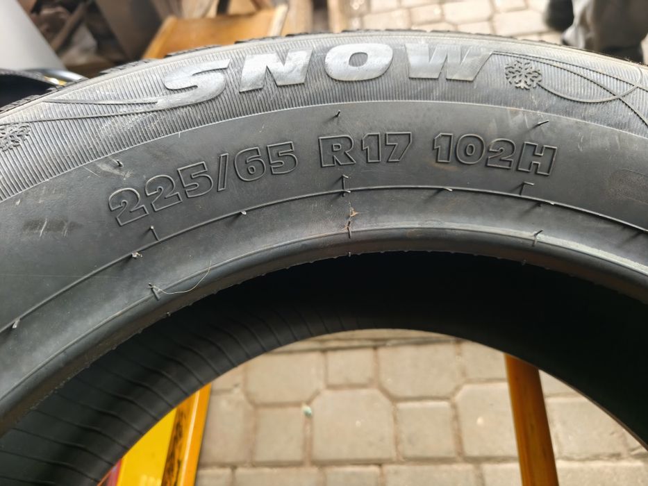 [655] 4 szt. NOWE Kormoran Snow 225/65/17 102H