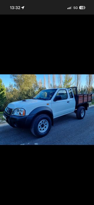 Caixa de nissan pick up d 22 4 lugares