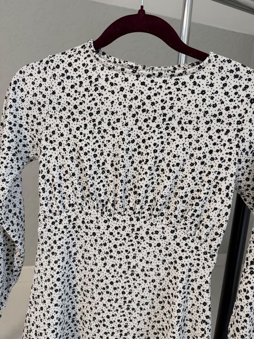 Стильна легенька сукня Zara 140р.