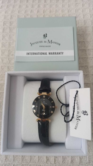 Годинник наручний жіночій. Швейцарія