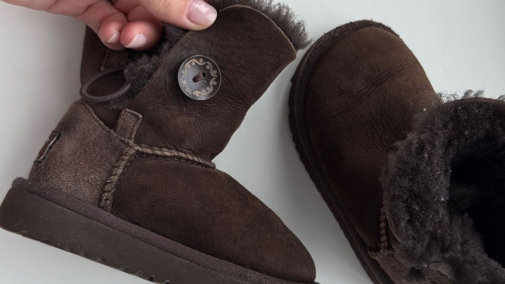 Уггі дитячі зимові натуральні