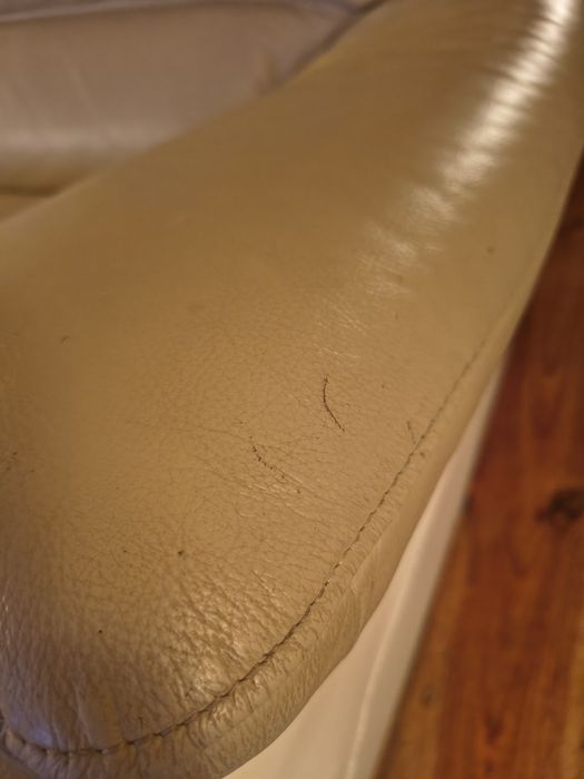 Sofá em pele Chateaux d'Ax