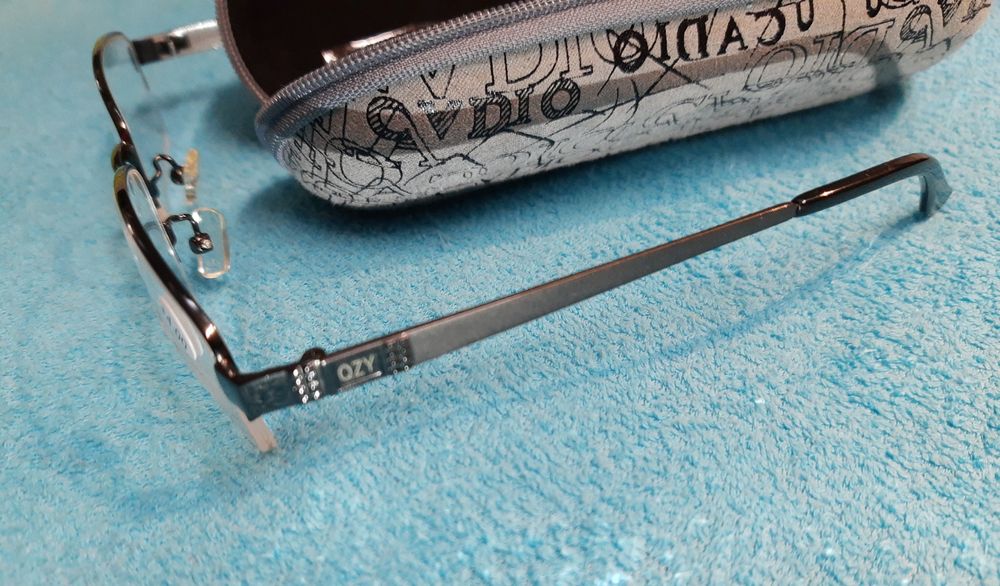 Solidne okulary dwuogniskowe +4° z etui. Nowe!