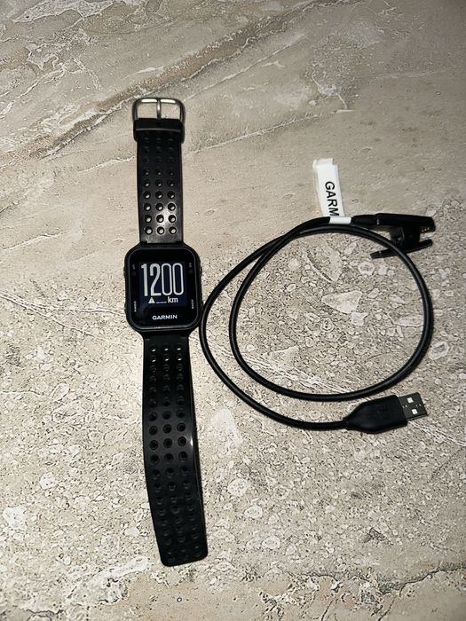 Продам смарт-годинник Garmin Approach S20 GPS  Golf Watch