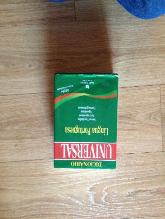 Dicionário de Lingua Portuguesa - De secretária - Texto Editora