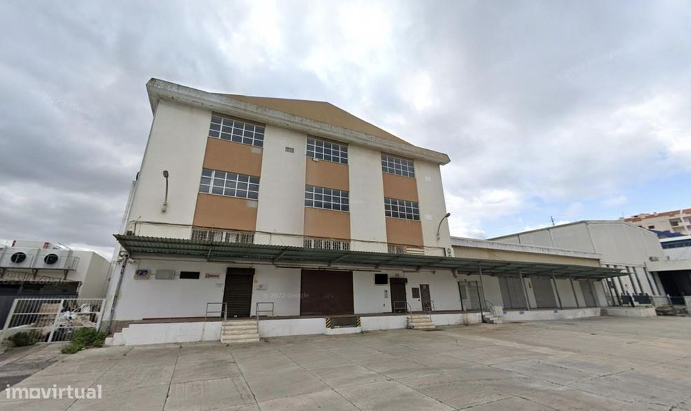 Armazém para Venda com rentabilidade acima de 6%, Lisboa