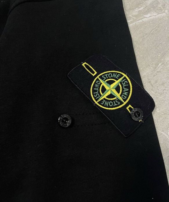 Зіпка “Stone island“