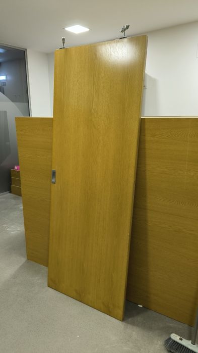 Porta Madeira e Vidro 2mX75cm