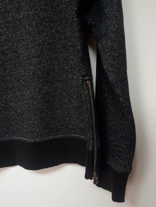 Sweat de Homem Gola Alta traçada