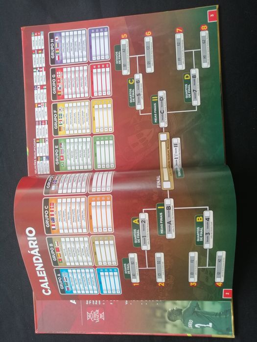 Caderneta Completa Fome de Vencer 2018 com Tattos aceito troca