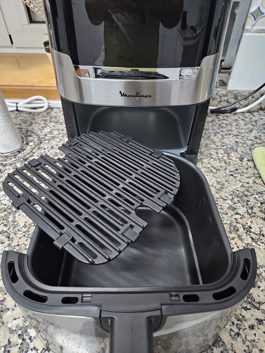 Air Fryer e Grill Moulinex de 4,2L Capacidade.