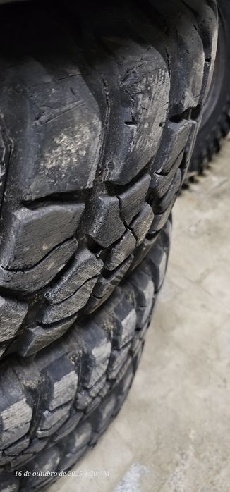 Pneus BF km2 37x12.5x17