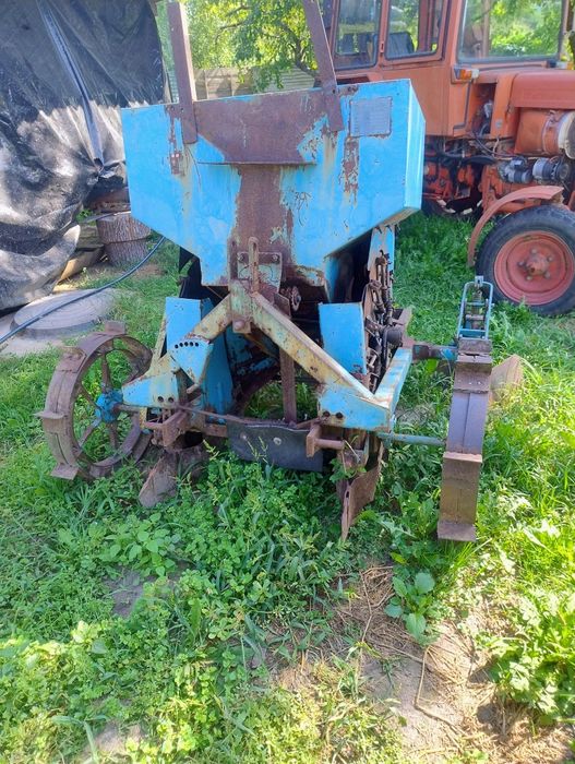 Саджалка чеська на 2 рядки. Є доставка