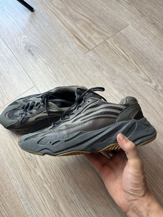 Yeezy Boost 700 v2 ‘Geode’ Buty Sneakers Rap Streetwear
