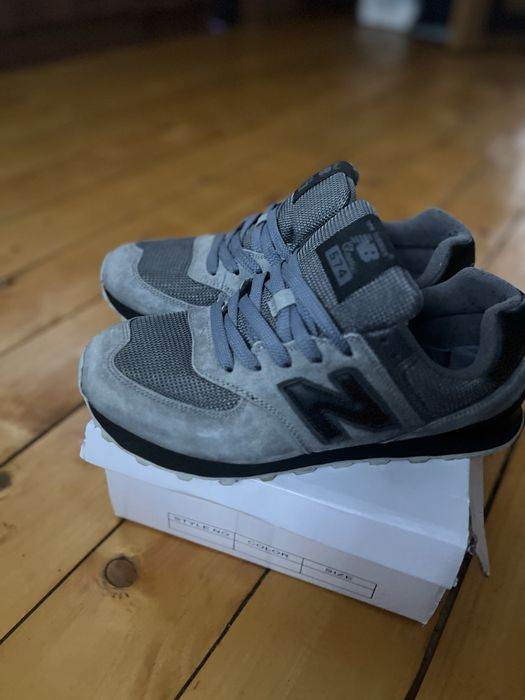 New Balance 574 кросівки..Розмір 43,стелька 27см