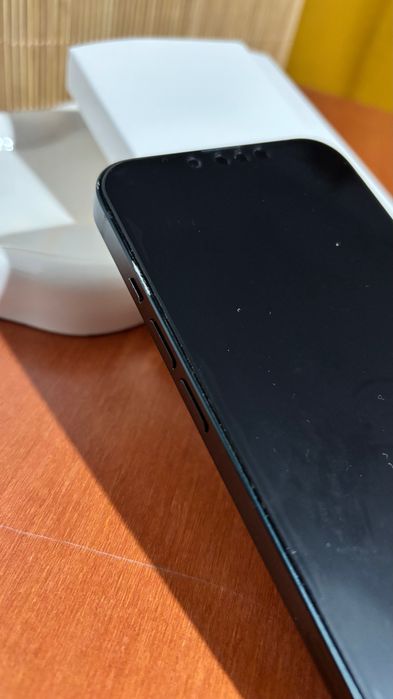 iPhone 13 - 256g. Bateria 100% , ainda na garantia