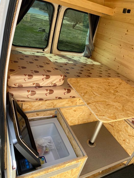 Aluguer de autocaravana-Furgão transformado