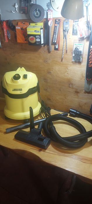 Будівельний пилосос Karcher WD-2