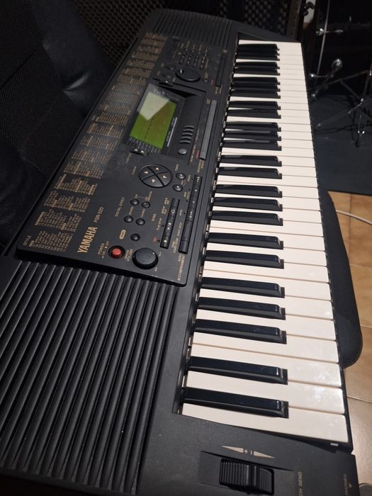 Teclado Yamaha PSR 520
