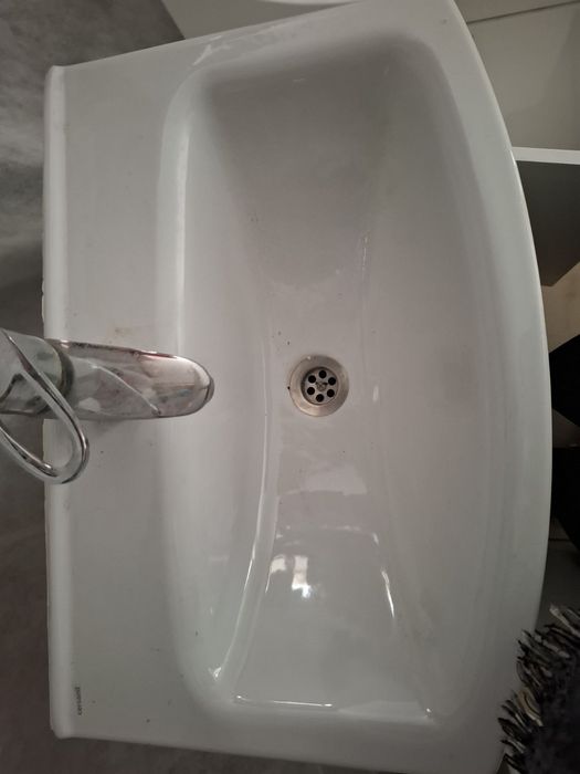 Тумба з умивальником бу