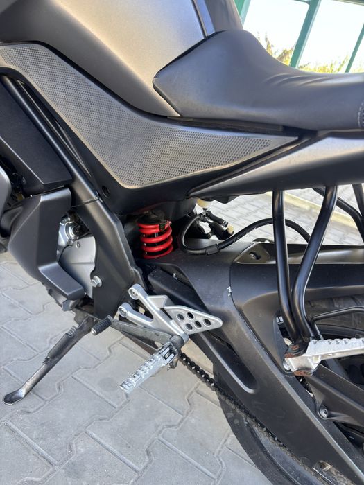 Yamaha yzf  .r125