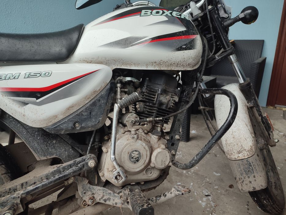 Bajaj boxer  150