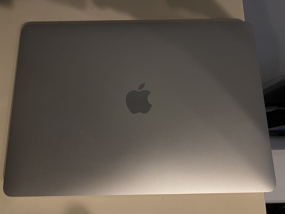 Apple Macbook Air Retina