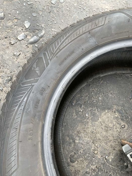 Шини 235/60 R17 пара Goodyear 6,5мм всесезон