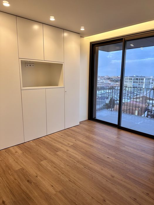 Exclusivo T2 Novo a Estrear | Condomínio Privado | Garagem Box para 2 Viaturas