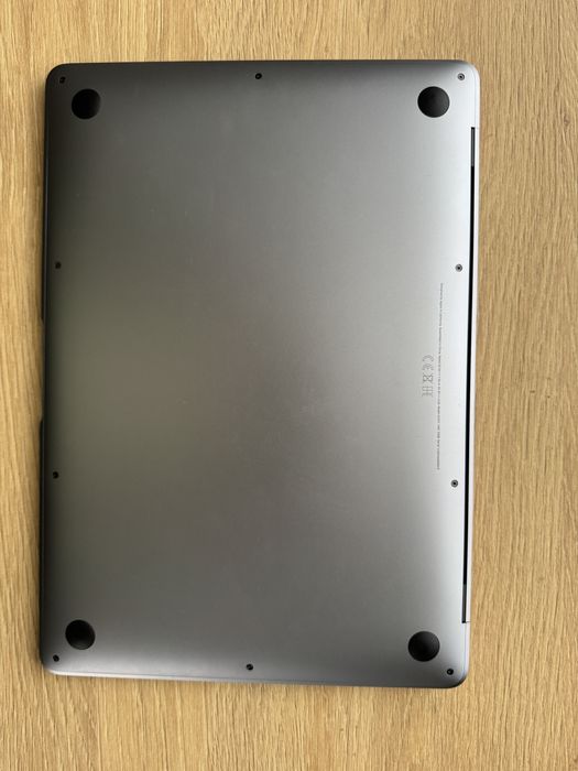 MacBook air m1 16/256