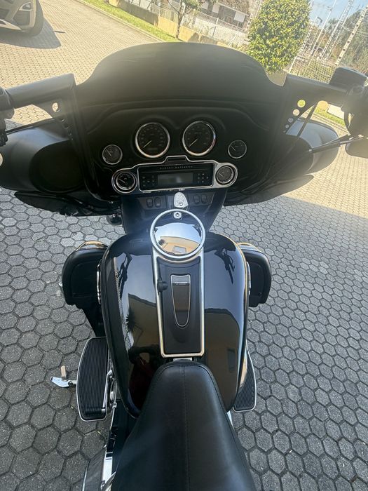 Harley davidson ultra glide