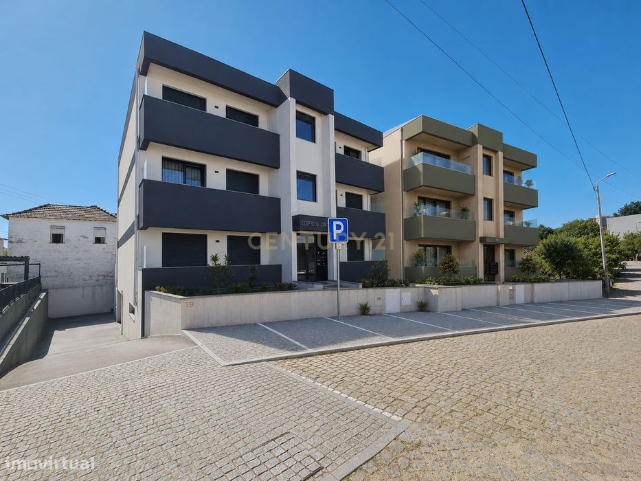 Terreno Para/Construção Em Altura (6 Apartamentos De Tipologia T3 Ou 8