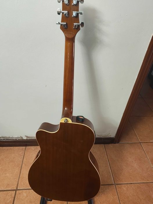Guitarra eletro-acústica Michell